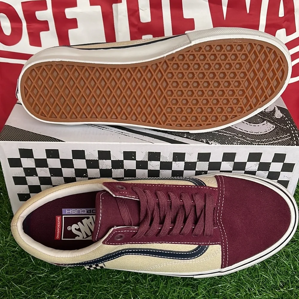 Vans Skate Old Skool
Mauve Wine
VNOA5FCBALO
Men’s Sneakers - Picture 4 of 16